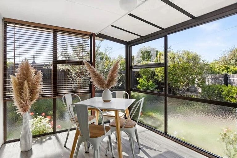 Photo of property in 1/50a Avenue Road, Greenmeadows, Napier, 4112