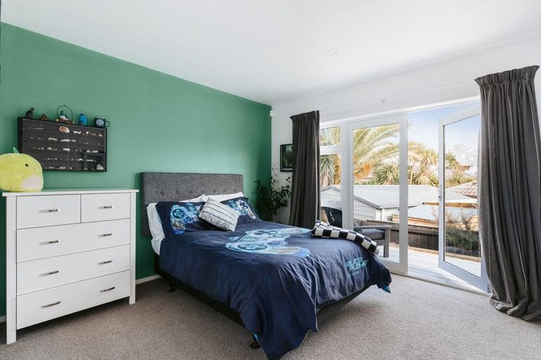 Photo of property in 32a Ohuirehe Road, Coastlands, Whakatane, 3120