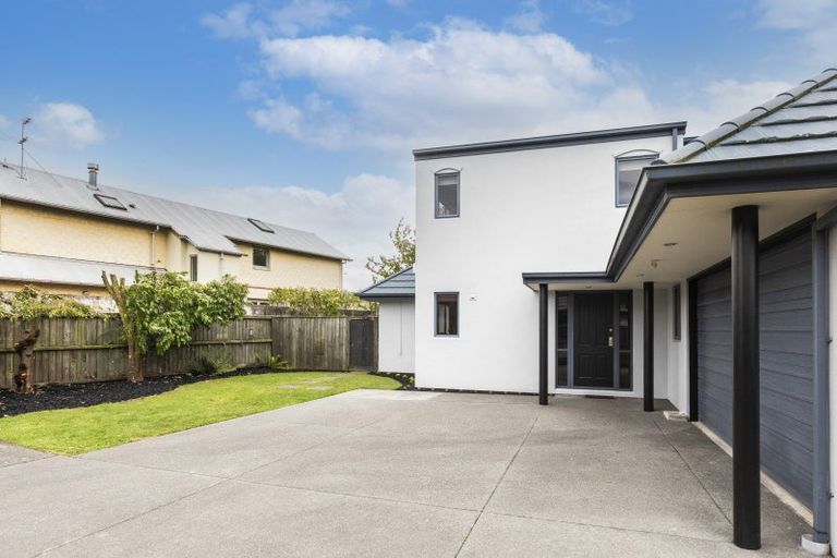 Photo of property in 71a Wairakei Road, Bryndwr, Christchurch, 8052