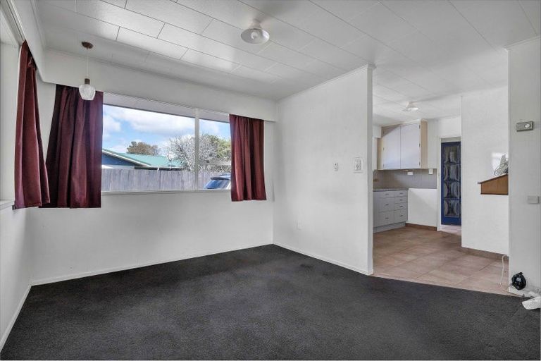 Photo of property in 9 Oberon Street, Stratford, 4332