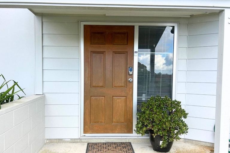 Photo of property in 25 Peterhouse Place, West Harbour, Auckland, 0618