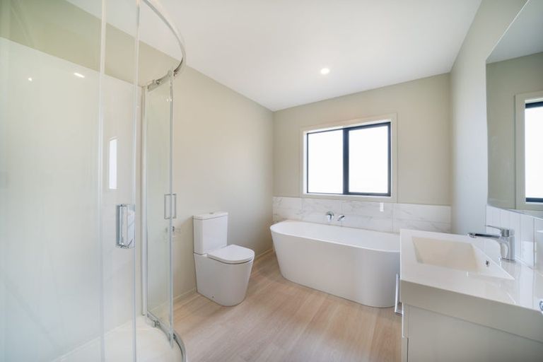 Photo of property in 5 Swinton Place, Churton Park, 6037