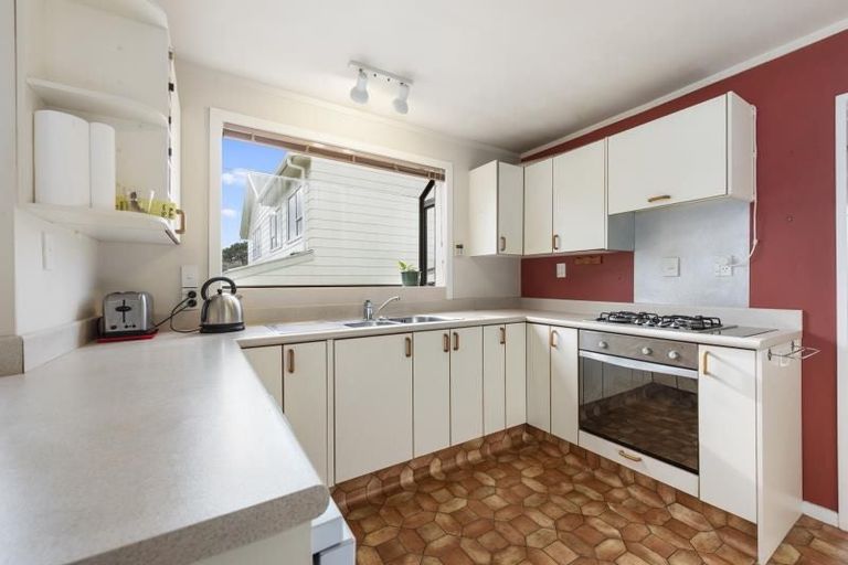 Photo of property in 7a Clinker Grove, Silverstream, Upper Hutt, 5019