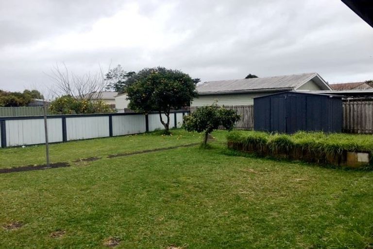 Photo of property in 641 Te Atatu Road, Te Atatu Peninsula, Auckland, 0610