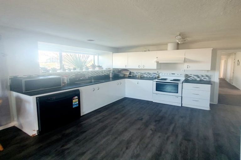 Photo of property in 24 Brogar Place, Casebrook, Christchurch, 8051