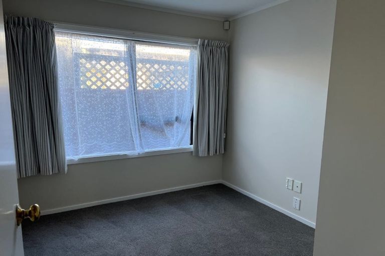 Photo of property in 2/65 Pohutukawa Street, Woburn, Lower Hutt, 5011