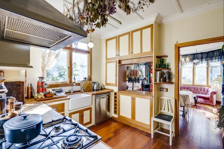 Photo of property in 2 Carnell Street, Napier South, Napier, 4110