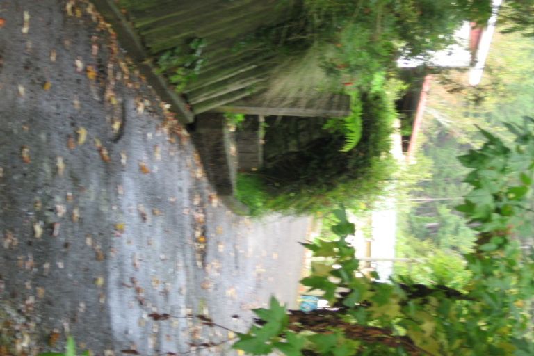 Photo of property in 28 Forest Road, Pinehaven, Upper Hutt, 5019