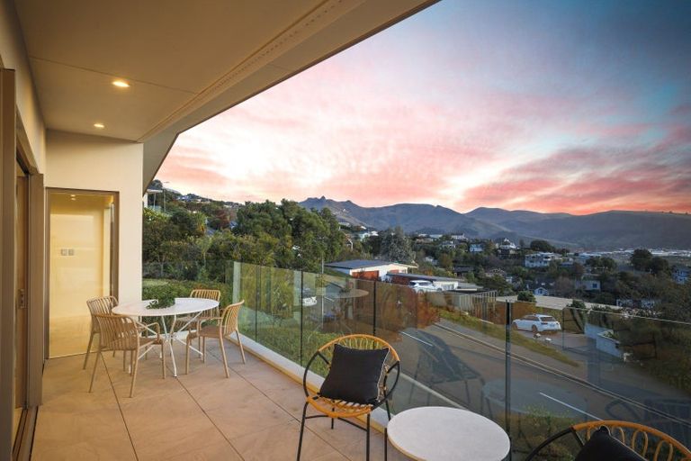 Photo of property in 320 Cannon Hill Crescent, Mount Pleasant, Christchurch, 8081