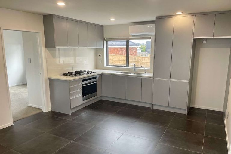 Photo of property in 43 Renata Crescent, Te Atatu Peninsula, Auckland, 0610