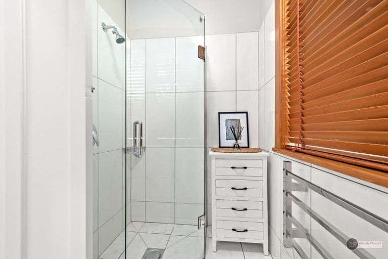 Photo of property in 5 Marina Grove, Hutt Central, Lower Hutt, 5010