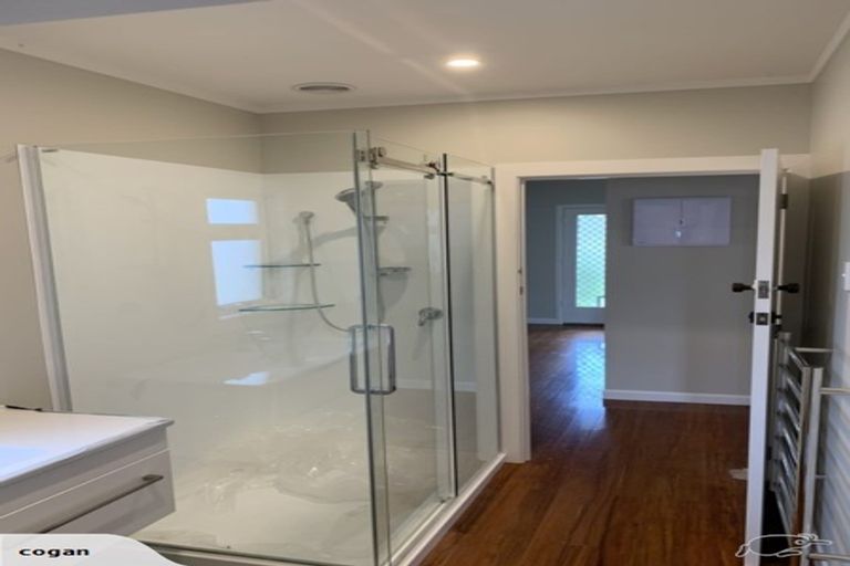 Photo of property in 9 Second Avenue, Avenues, Whangarei, 0110