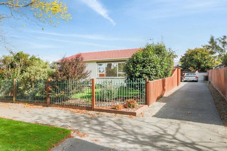 Photo of property in 201a Queenspark Drive, Parklands, Christchurch, 8083