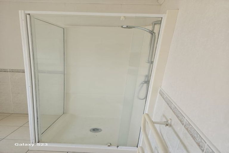 Photo of property in 22 Attymon Lane, East Tamaki, Auckland, 2016