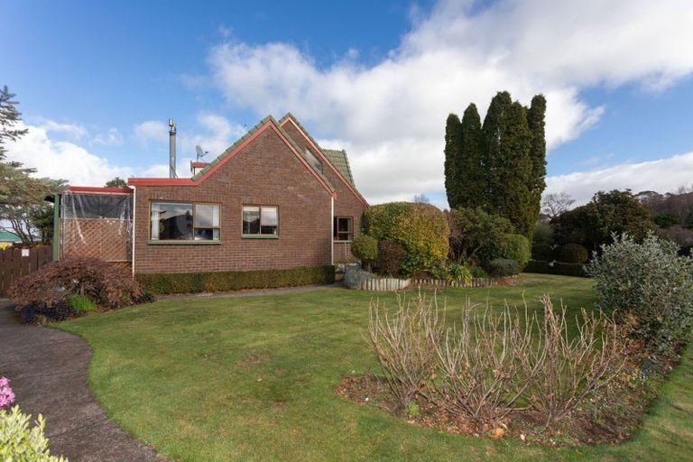 Photo of property in 10 Maclaurin Street, Dannevirke, 4930
