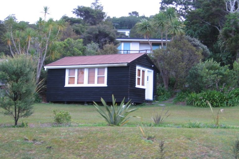 Photo of property in 25 Spray Crescent, Leigh, 0985