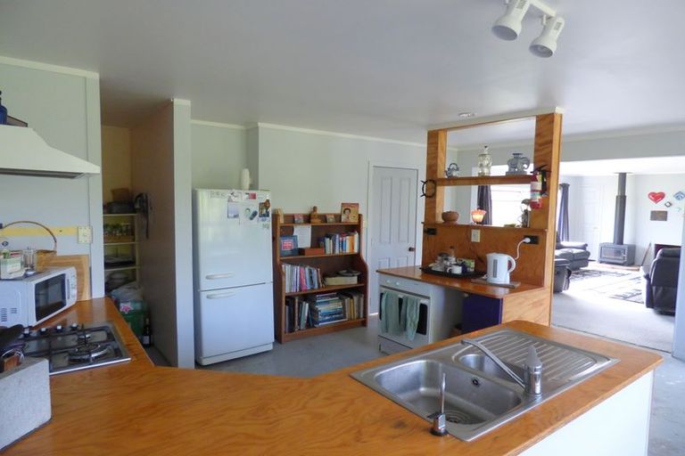 Photo of property in 121c Waimate North Road, Kerikeri, 0293
