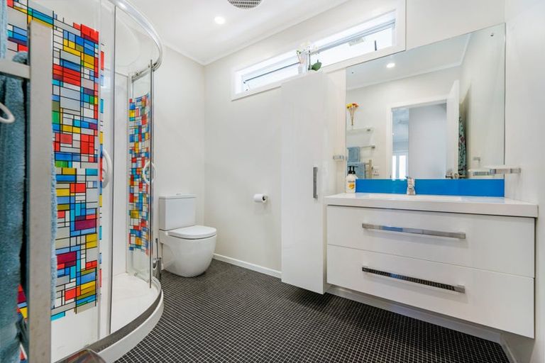 Photo of property in 68 Andrew Road, Howick, Auckland, 2010