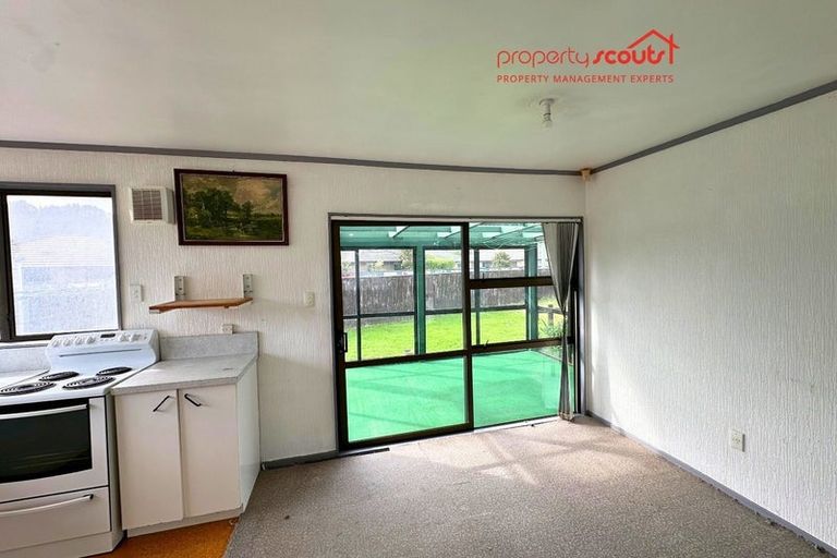 Photo of property in 22 Molesworth Street, Taita, Lower Hutt, 5011