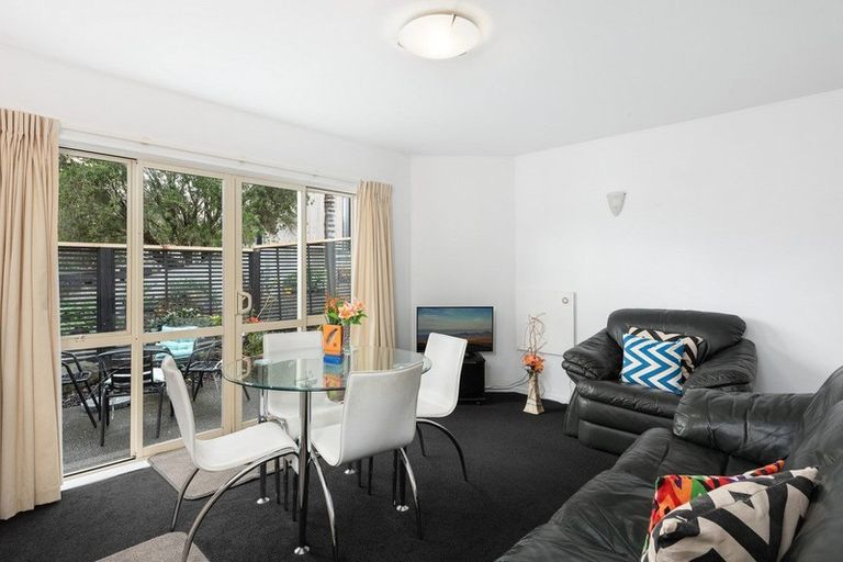 Photo of property in 349b Oceanbeach Road, Mount Maunganui, 3116