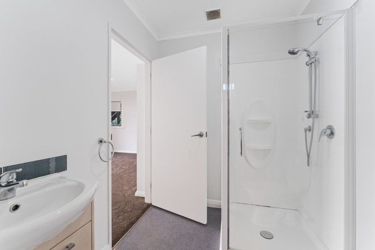 Photo of property in 3b Jeep Road, Raumati South, Paraparaumu, 5032