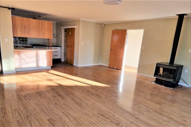 Photo of property in 71a Cambridge Terrace, Waterloo, Lower Hutt, 5011