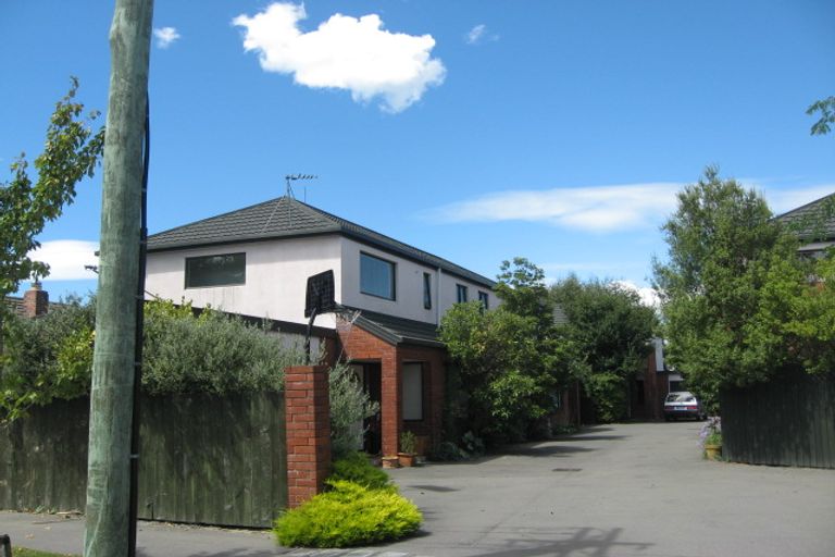 Photo of property in 2/15 Coles Place, St Albans, Christchurch, 8014