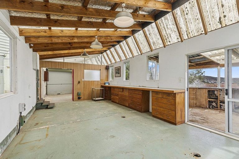 Photo of property in 15 Spur Grove, Titahi Bay, Porirua, 5022