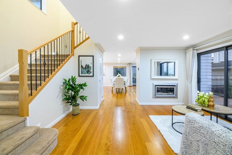 Photo of property in 3 Copper Lane, Long Bay, Auckland, 0630