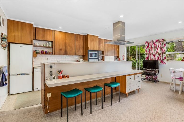 Photo of property in 5-6 Te Kura Road, Pukerua Bay, 5026