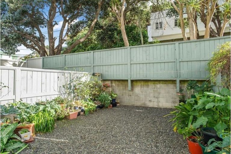 Photo of property in St Giles Court Apartments, 7/6 Vallance Street, Kilbirnie, Wellington, 6022