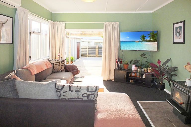 Photo of property in 3 Harrod Avenue, Foxton Beach, Foxton, 4815
