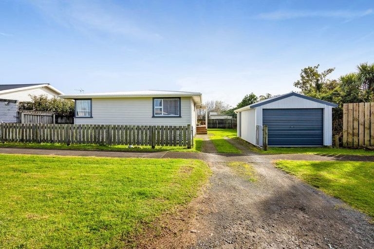 Photo of property in 6 Brookes Terrace, Waitara, 4320