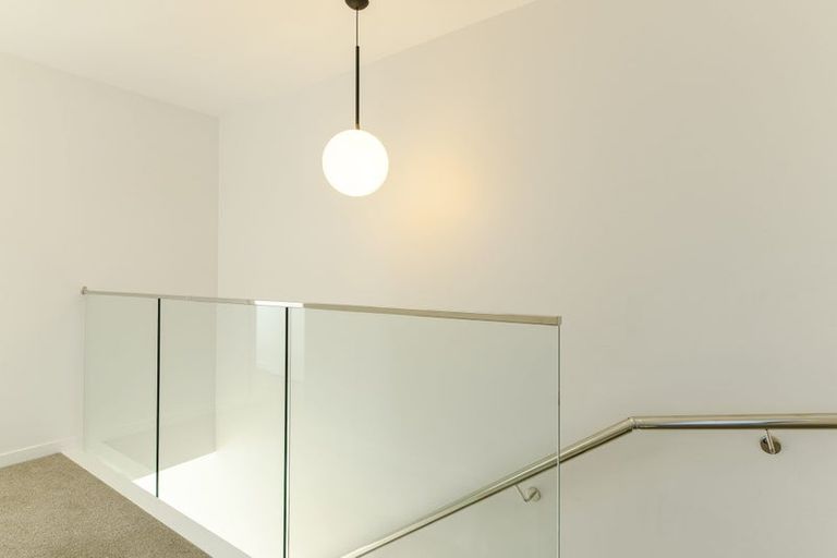 Photo of property in 952e East Coast Road, Northcross, Auckland, 0632