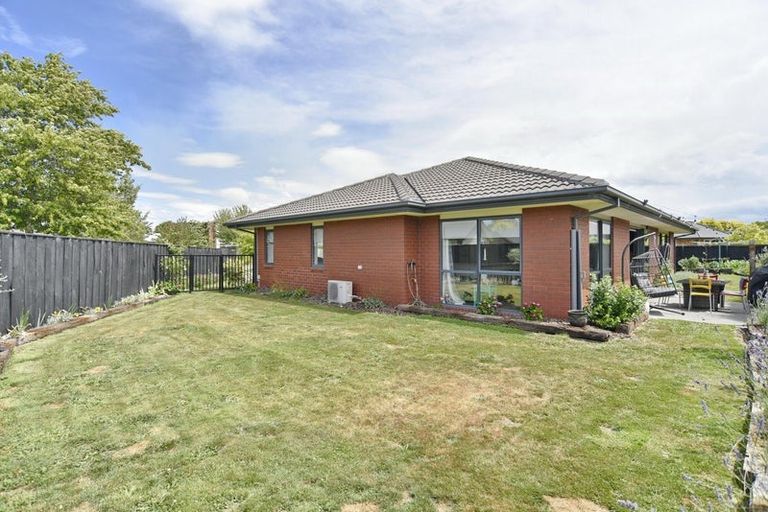 Photo of property in 6 Hampstead Close, Rangiora, 7400