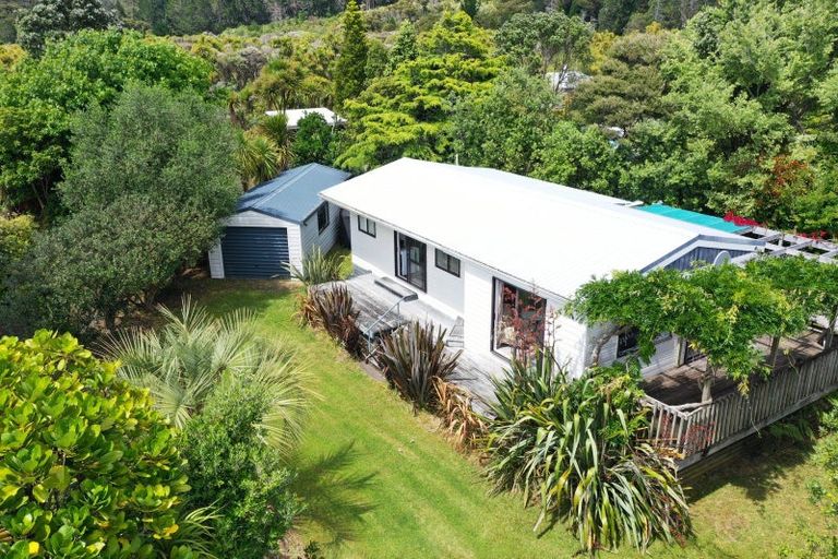 Photo of property in 10 Stingray Crescent, Whiritoa, Whangamata, 3691