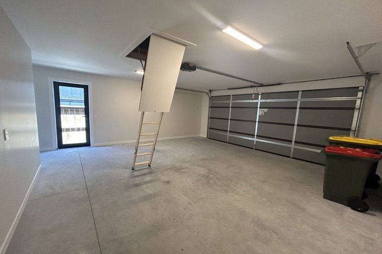 Photo of property in 73 Spur Ridge Rise, Jacks Point, 9371