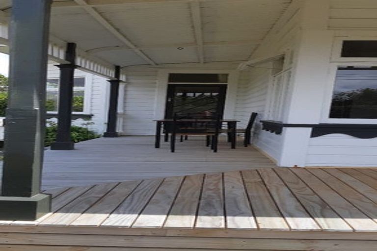 Photo of property in 62 Strasbourge Street, Martinborough, 5711