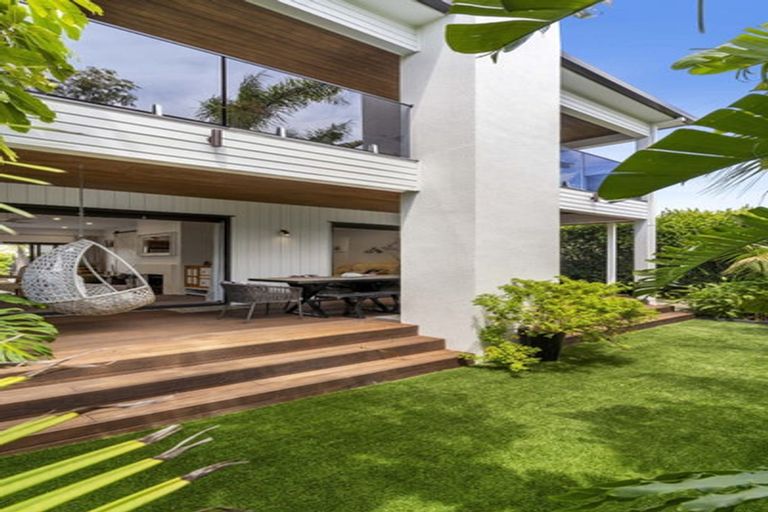 Photo of property in 46 St Michaels Avenue, Point Chevalier, Auckland, 1022