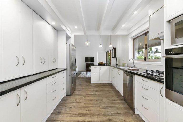 Photo of property in 37 Pah Street, Matua, Tauranga, 3110