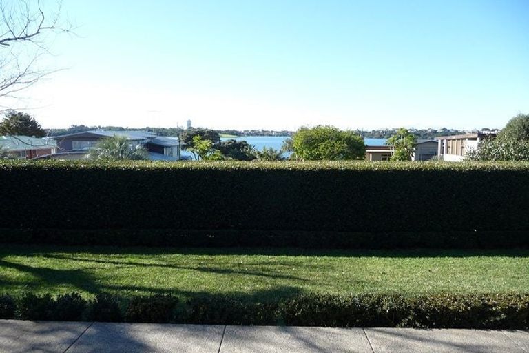 Photo of property in 30 Lake View Road, Takapuna, Auckland, 0622