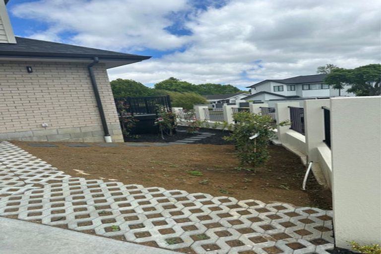 Photo of property in 5b Mander Place, Bucklands Beach, Auckland, 2012