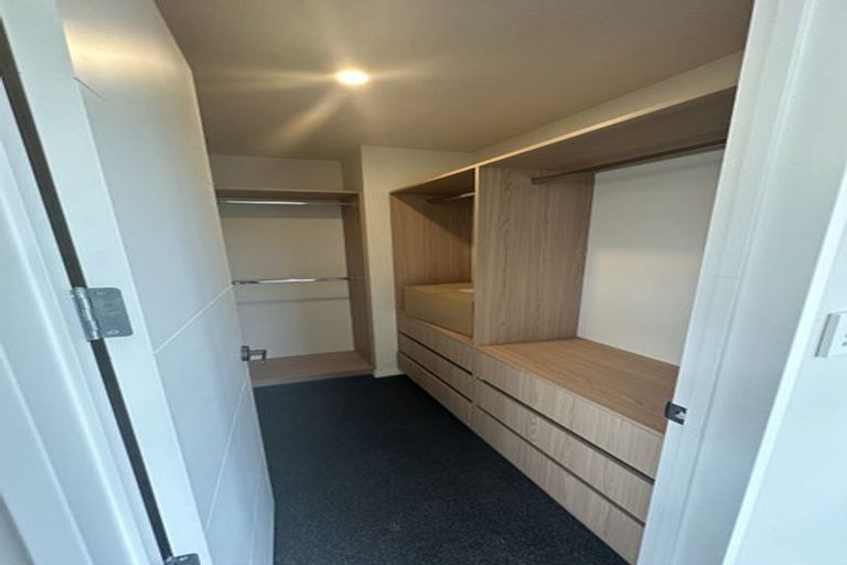 Photo of property in 5b Mander Place, Bucklands Beach, Auckland, 2012