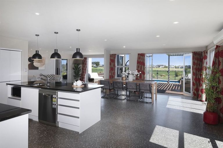 Photo of property in 4 The Belfry, Waimairi Beach, Christchurch, 8083