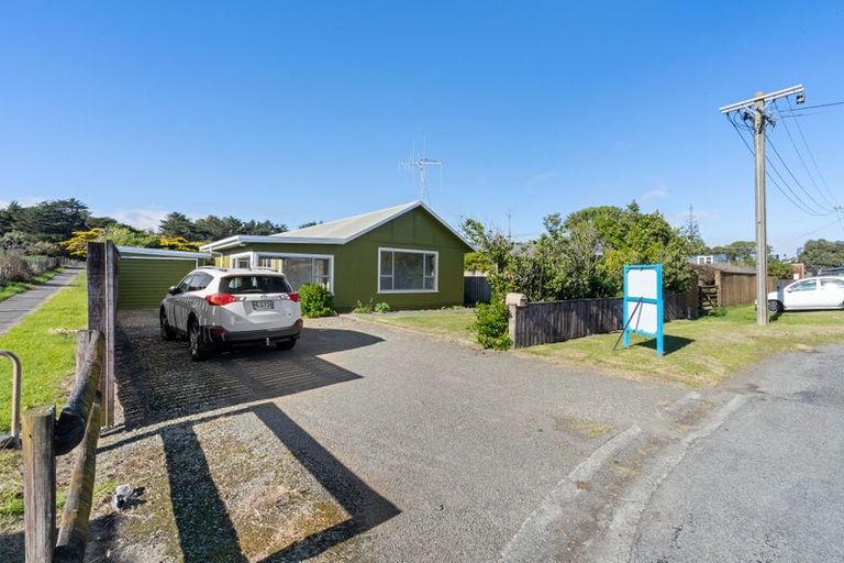 Photo of property in 178 Park Avenue, Waitarere Beach, Levin, 5510