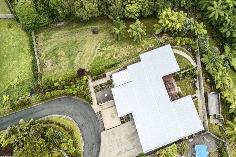Photo of property in 2 Fern Lane, Whalers Gate, New Plymouth, 4310