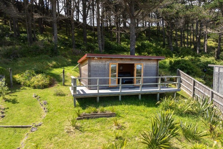 Photo of property in 141 Riria Kereopa Memorial Drive, Raglan, 3297