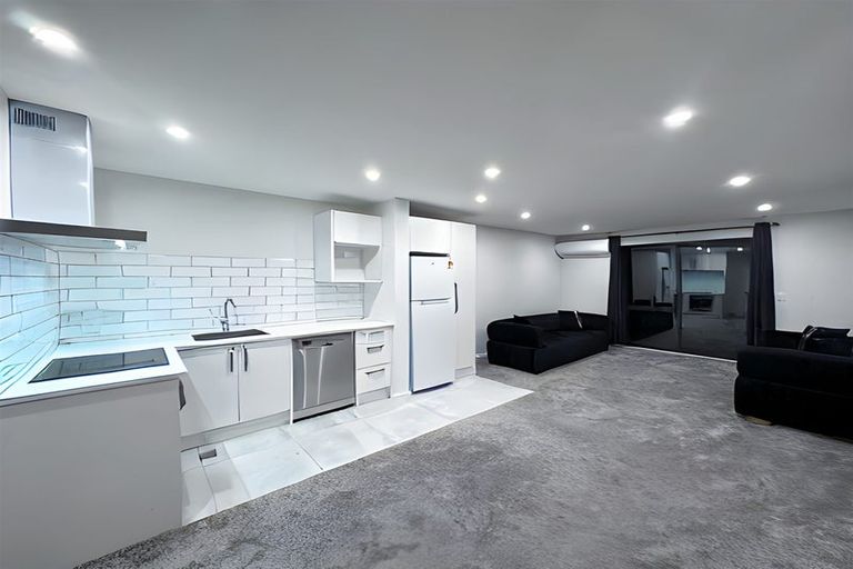 Photo of property in 3/464 Main South Road, Hornby, Christchurch, 8042