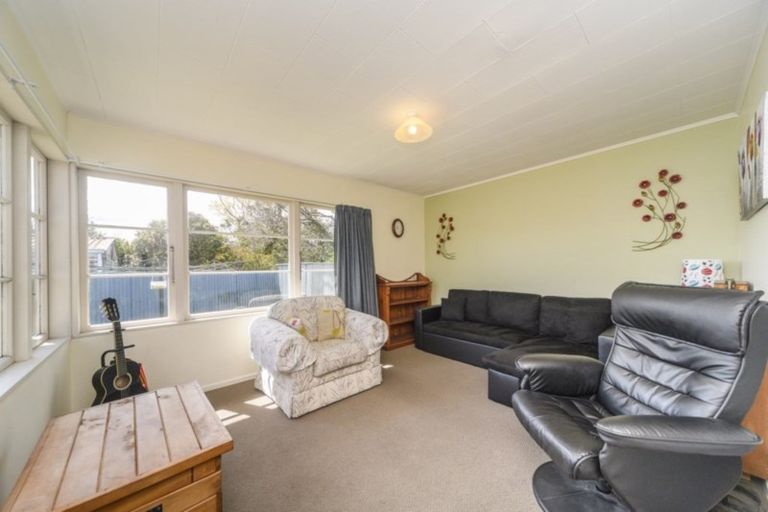 Photo of property in 17 Forbury Avenue, Takaro, Palmerston North, 4412