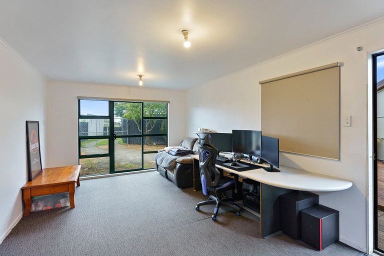 Photo of property in 24 Norfolk Crescent, Otaki Beach, Otaki, 5512